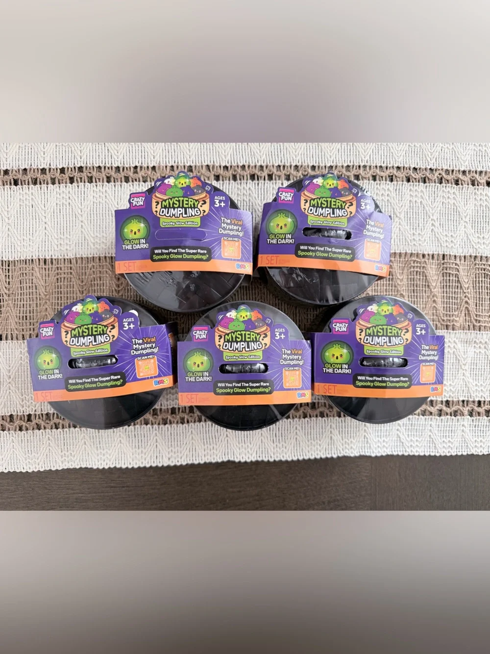 Mystery Dumpling- Spooky Glow Edition